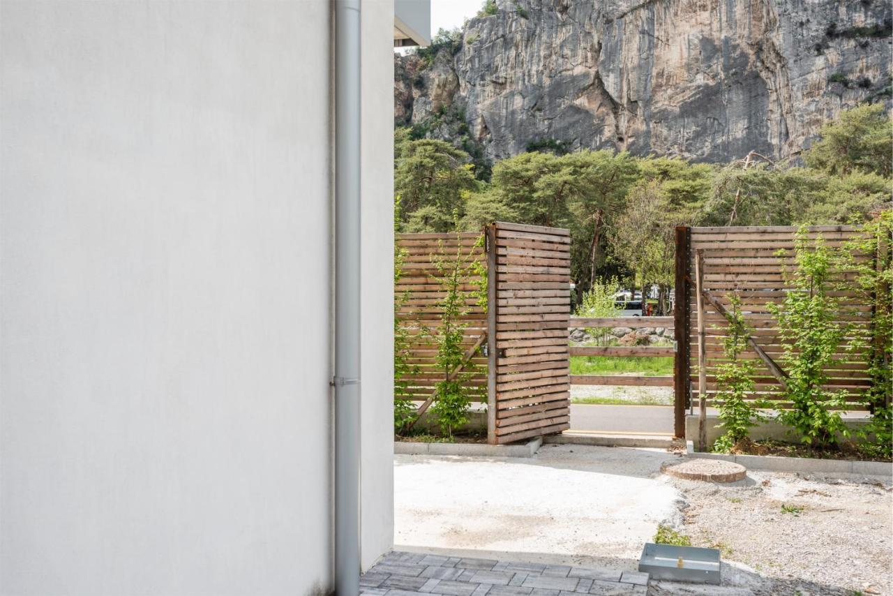 Casa Flavia, Mountains & River アルコ エクステリア 写真