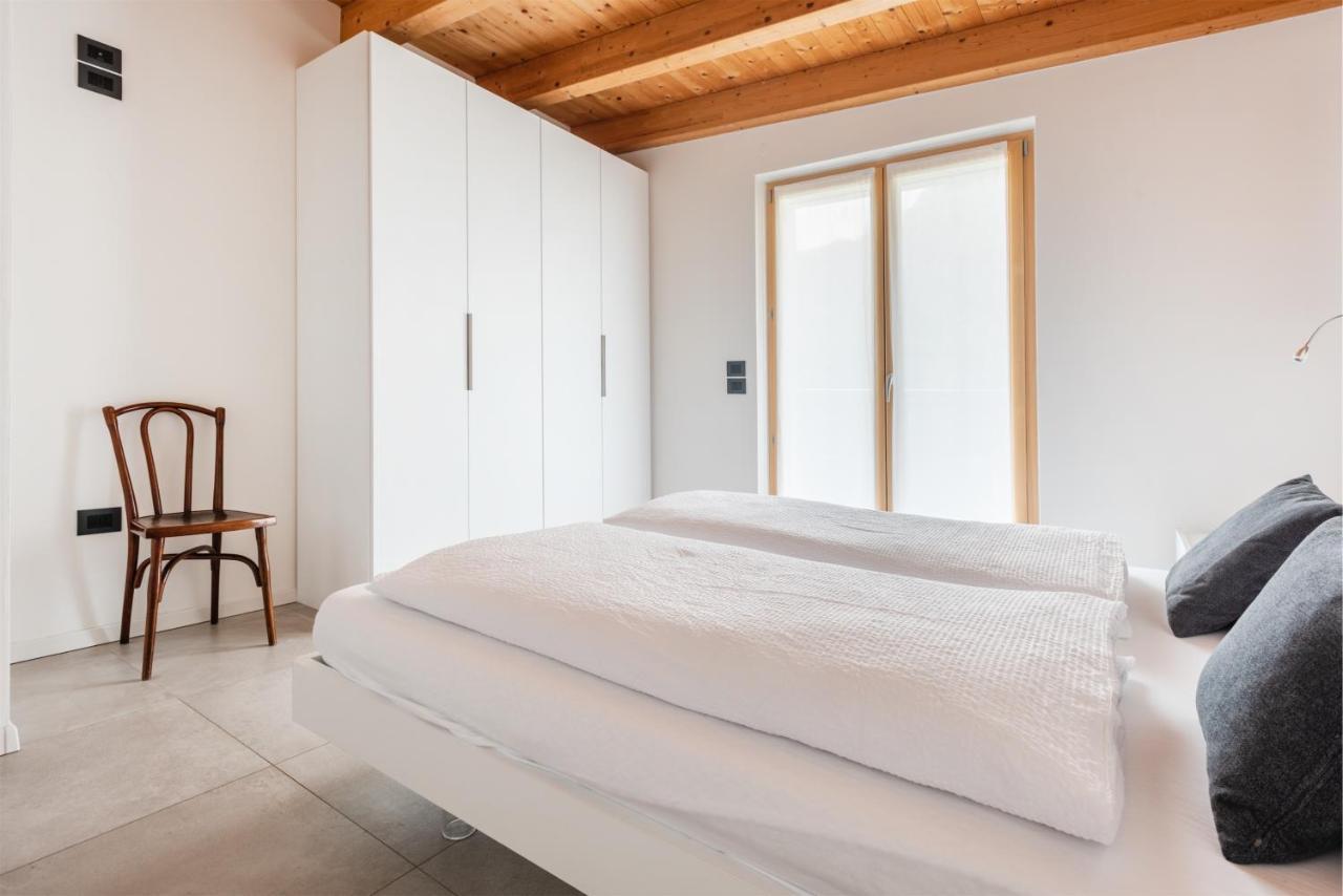 Casa Flavia, Mountains & River アルコ エクステリア 写真