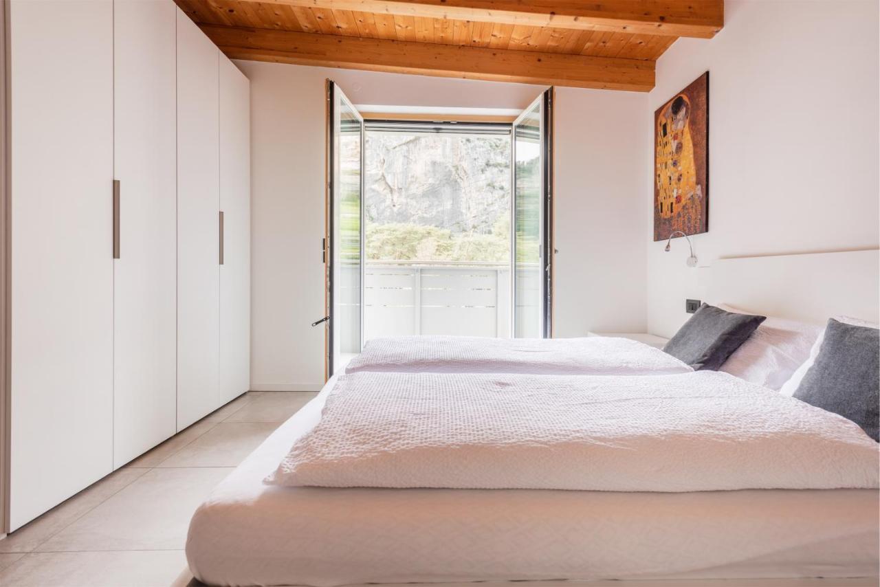 Casa Flavia, Mountains & River アルコ エクステリア 写真